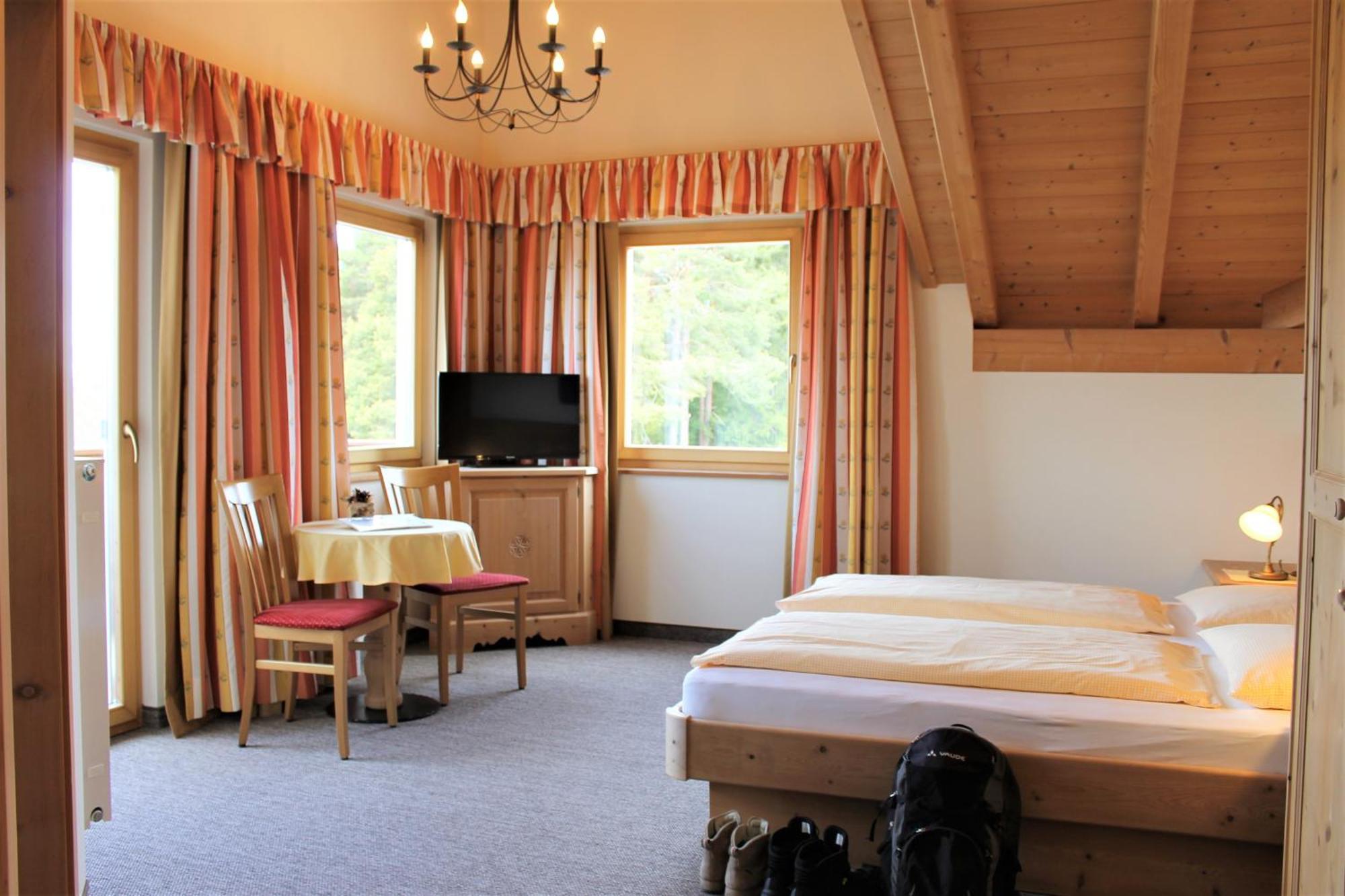 Hotel Landgasthof Laerchenwald Колепиетра Екстериор снимка