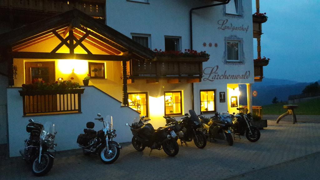 Hotel Landgasthof Laerchenwald Колепиетра Екстериор снимка