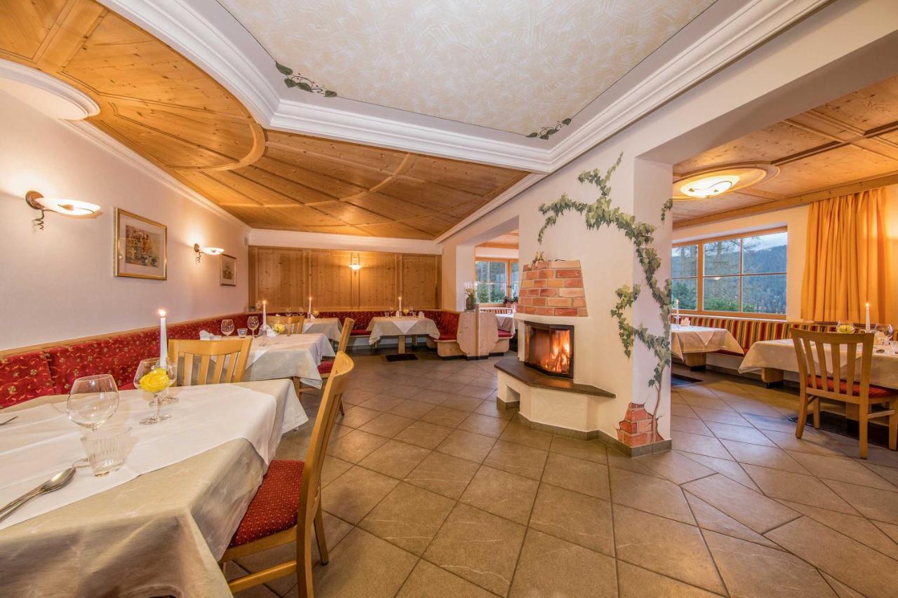 Hotel Landgasthof Laerchenwald Колепиетра Екстериор снимка