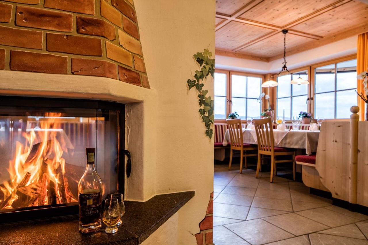 Hotel Landgasthof Laerchenwald Колепиетра Екстериор снимка